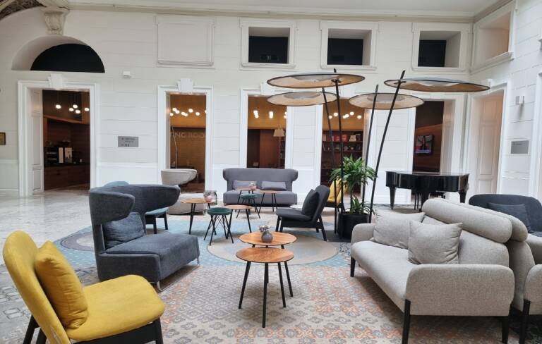 מלון מומנטס Moments Hotel בבודפשט